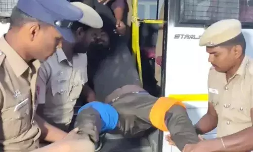 பல்லடம் கொலை வழக்கு: தப்பி ஓட முயன்ற\முக்கிய குற்றவாளியை சுட்டுப் பிடித்த காவல்துறை பல்லடம் கொலை வழக்கு: தப்பி ஓட முயன்ற\முக்கிய குற்றவாளியை சுட்டுப் பிடித்த காவல்துறை