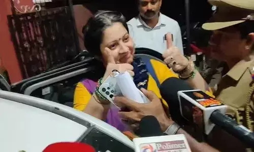 சீமான் மீதான புகாரை திடீரென வாபஸ் பெற்ற நடிகை விஜயலட்சுமி