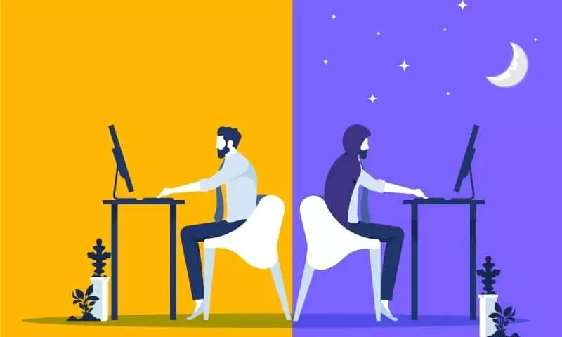 Moonlighting meaning in tamil-அது என்னங்க மூன்லைட்டிங்..? தெரிஞ்சுக்குவோமா..? Moonlighting meaning in tamil-அது என்னங்க மூன்லைட்டிங்..? தெரிஞ்சுக்குவோமா..?