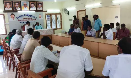 காரியாபட்டி பேருந்து  நிலைய விரிவாக்க பணிக்கு, ஆக்கிரமிப்பை  அகற்ற ஆலோசனை..!