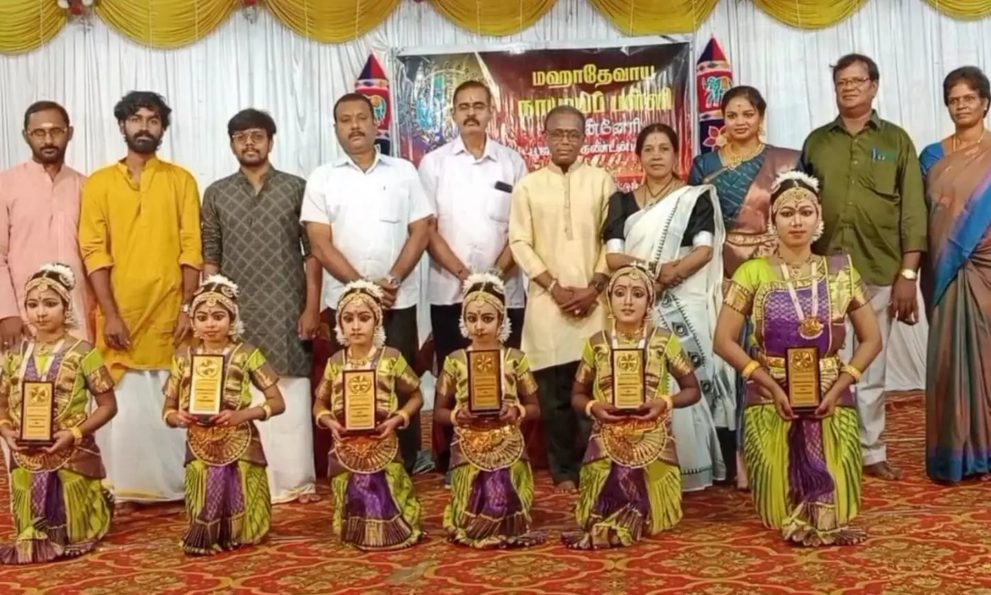 பொன்னேரி மகாதேவாய நாட்டிய பள்ளியில் பரதநாட்டிய சலங்கை பூஜை விழா..! பொன்னேரி மகாதேவாய நாட்டிய பள்ளியில் பரதநாட்டிய சலங்கை பூஜை விழா..!