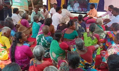 திருவள்ளூரில் காந்தி ஜெயந்தி முன்னிட்டு கிராம சபை கூட்டங்கள். திருவள்ளூரில் காந்தி ஜெயந்தி முன்னிட்டு கிராம சபை கூட்டங்கள்.