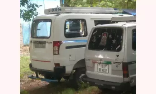 உடலை வாங்க மறுத்து இரண்டாம் நாளாக போராட்டம்: எஸ்.பி. விசாரணை உடலை வாங்க மறுத்து இரண்டாம் நாளாக போராட்டம்: எஸ்.பி. விசாரணை