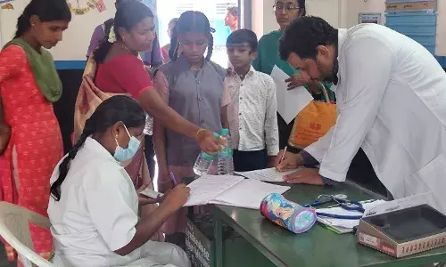 அரசு பள்ளியில்  இலவச மருத்துவ முகாம்! அரசு பள்ளியில்  இலவச மருத்துவ முகாம்!