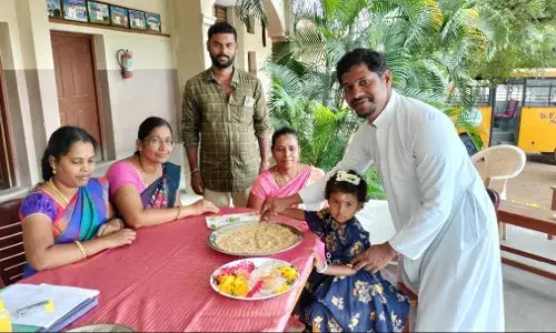 நத்தம் பகுதியில் உள்ள பள்ளி, கோயில்களில் எழுத்தறிவித்தல் நிகழ்ச்சி நத்தம் பகுதியில் உள்ள பள்ளி, கோயில்களில் எழுத்தறிவித்தல் நிகழ்ச்சி