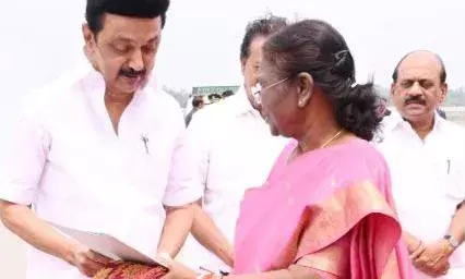 நீட் விலக்கு மசோதாவிற்கு ஒப்புதல்: குடியரசுத்தலைவரிடம் முதல்வர் வலியுறுத்தல் நீட் விலக்கு மசோதாவிற்கு ஒப்புதல்: குடியரசுத்தலைவரிடம் முதல்வர் வலியுறுத்தல்