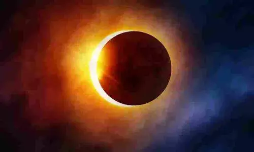 Lunar Eclipse 2023 in India Time-சந்திர கிரகணத்தில் கோவிலுக்கு போகலாமா?