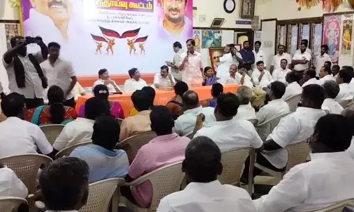 பொன்னேரியில் திமுக பாக முகவர்கள் கூட்டம்..! பொன்னேரியில் திமுக பாக முகவர்கள் கூட்டம்..!