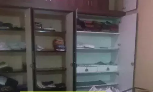 திண்டுக்கல் அருகே வீட்டில், நகை கொள்ளை! திண்டுக்கல் அருகே வீட்டில், நகை கொள்ளை!