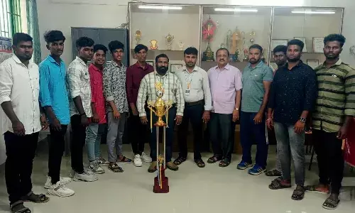 அந்தியூர் கபடி தொடரில் வென்ற ஜே.கே.கே.என் கல்லூரி அணி! அந்தியூர் கபடி தொடரில் வென்ற ஜே.கே.கே.என் கல்லூரி அணி!