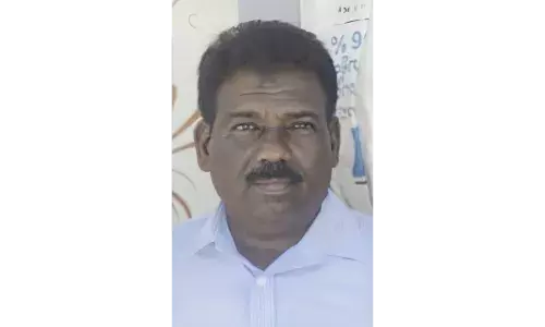 முறைகேடாக பட்டா மாற்றம் : கிராம உதவியாளர் பணியிட நீக்கம்..! முறைகேடாக பட்டா மாற்றம் : கிராம உதவியாளர் பணியிட நீக்கம்..!