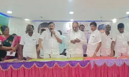 திருவள்ளூர் மாவட்ட திமுக பாக முகவர்கள் கூட்டம்..! திருவள்ளூர் மாவட்ட திமுக பாக முகவர்கள் கூட்டம்..!