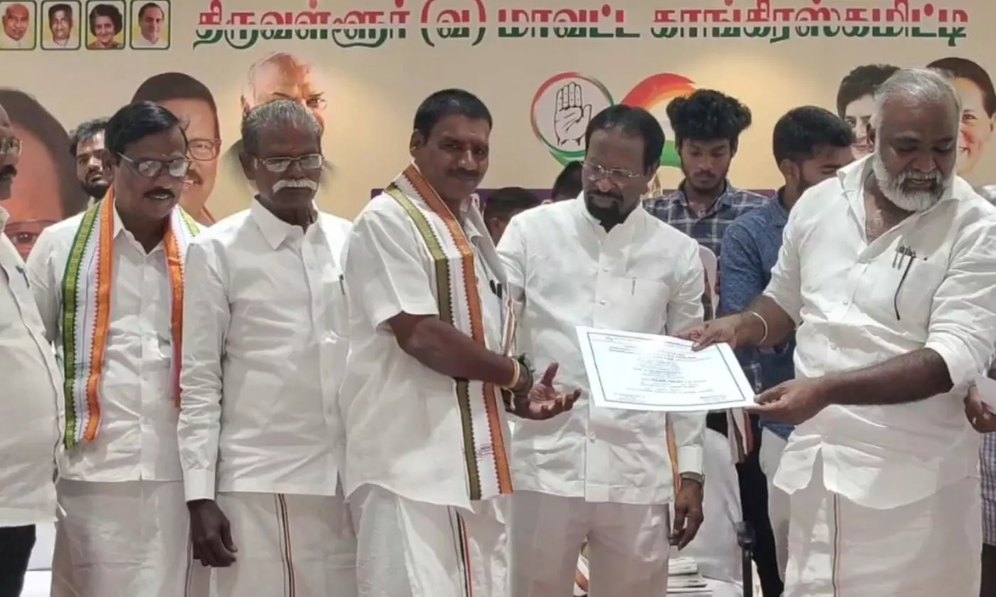 திருவள்ளூரில் காங்கிரஸ் புதிய நிர்வாகிகள் அறிமுகக் கூட்டம் திருவள்ளூரில் காங்கிரஸ் புதிய நிர்வாகிகள் அறிமுகக் கூட்டம்