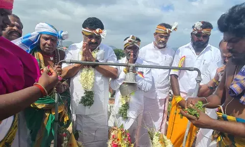 Badrakaliamman Temple Kumbabhisekam  நத்தம் பத்ரகாளியம்மன் ஆலய மகா கும்பாபிஷேகம்: திரளான பக்தர்கள் வழிபாடு Badrakaliamman Temple Kumbabhisekam  நத்தம் பத்ரகாளியம்மன் ஆலய மகா கும்பாபிஷேகம்: திரளான பக்தர்கள் வழிபாடு