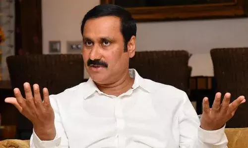 கரும்பு, வேட்டி -சேலைகளை விற்று அரசுக்கு பணம்: அன்புமணி கண்டனம்