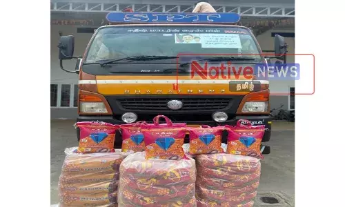 புயல் நிவாரண பொருட்களை சென்னைக்கு அனுப்பிய திமுக மாநில இளைஞரணி நிர்வாகி புயல் நிவாரண பொருட்களை சென்னைக்கு அனுப்பிய திமுக மாநில இளைஞரணி நிர்வாகி