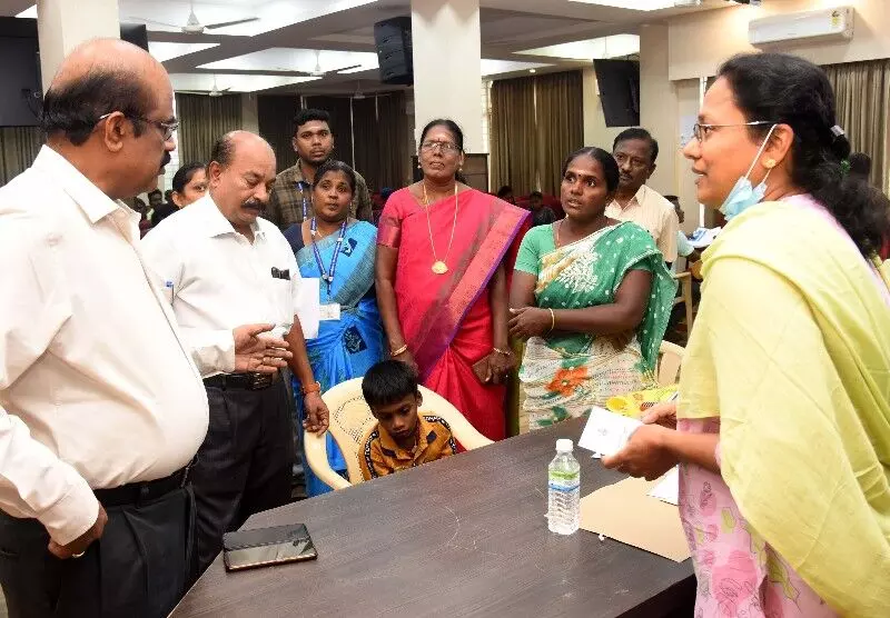 கரூரில் 18 வயதிற்குட்பட்ட மாற்றுத்திறனாளிகளை தேர்வு செய்வதற்கான முகாம் கரூரில் 18 வயதிற்குட்பட்ட மாற்றுத்திறனாளிகளை தேர்வு செய்வதற்கான முகாம்