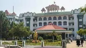 பெண்ணிடம் தங்க தாலியை பறித்த இருவருக்கு தலா 7 வருடம் சிறைத்தண்டனை பெண்ணிடம் தங்க தாலியை பறித்த இருவருக்கு தலா 7 வருடம் சிறைத்தண்டனை