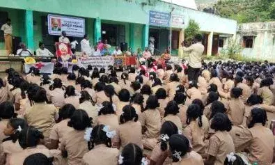 பாரதியாா் பிறந்த நாள் போட்டி பரிசளிப்பு விழா..! பாரதியாா் பிறந்த நாள் போட்டி பரிசளிப்பு விழா..!