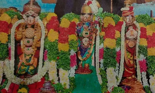 ஸ்ரீவில்லிபுத்தூர் ஆண்டாள் கோவிலில் எண்ணெய் காப்பு உற்சவம் தொடக்கம் ஸ்ரீவில்லிபுத்தூர் ஆண்டாள் கோவிலில் எண்ணெய் காப்பு உற்சவம் தொடக்கம்