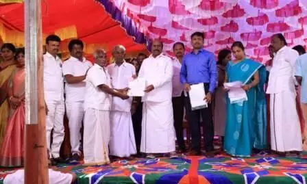 காட்டாம்பூண்டி ஊராட்சியில் புதிய அரசு கட்டடங்கள்: அமைச்சர் திறப்பு காட்டாம்பூண்டி ஊராட்சியில் புதிய அரசு கட்டடங்கள்: அமைச்சர் திறப்பு