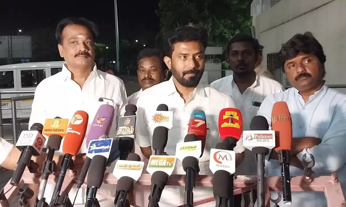 தை பிறந்தால், வழி பிறக்கும் எம்.பி. ஆருடம்: மதுரையில் பேட்டி..! தை பிறந்தால், வழி பிறக்கும் எம்.பி. ஆருடம்: மதுரையில் பேட்டி..!