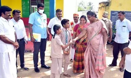 வெங்கரை, திருச்செங்கோடு பகுதிகளில் வளர்ச்சி திட்டப்பணிகள் : மாவட்ட ஆட்சியர் ஆய்வு வெங்கரை, திருச்செங்கோடு பகுதிகளில் வளர்ச்சி திட்டப்பணிகள் : மாவட்ட ஆட்சியர் ஆய்வு