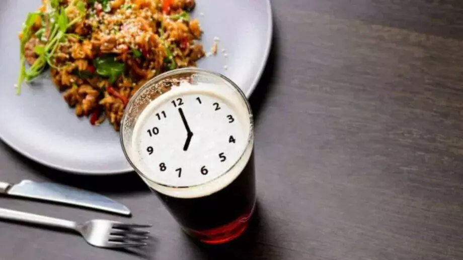 Eat dinner by seven oclock- உடல் சார்ந்த பல பிரச்னைகள் வராமல் தடுக்க, இரவு ஏழு மணிக்குள் இரவு உணவை சாப்பிடுங்க! Eat dinner by seven oclock- உடல் சார்ந்த பல பிரச்னைகள் வராமல் தடுக்க, இரவு ஏழு மணிக்குள் இரவு உணவை சாப்பிடுங்க!