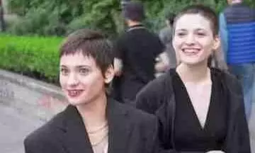 Stolen at Birth Twins Reunited by TikTok Video-பிறப்பில் பிரிந்த இரட்டையர் மீண்டும் இணைந்த நெகிழ்ச்சி..! Stolen at Birth Twins Reunited by TikTok Video-பிறப்பில் பிரிந்த இரட்டையர் மீண்டும் இணைந்த நெகிழ்ச்சி..!