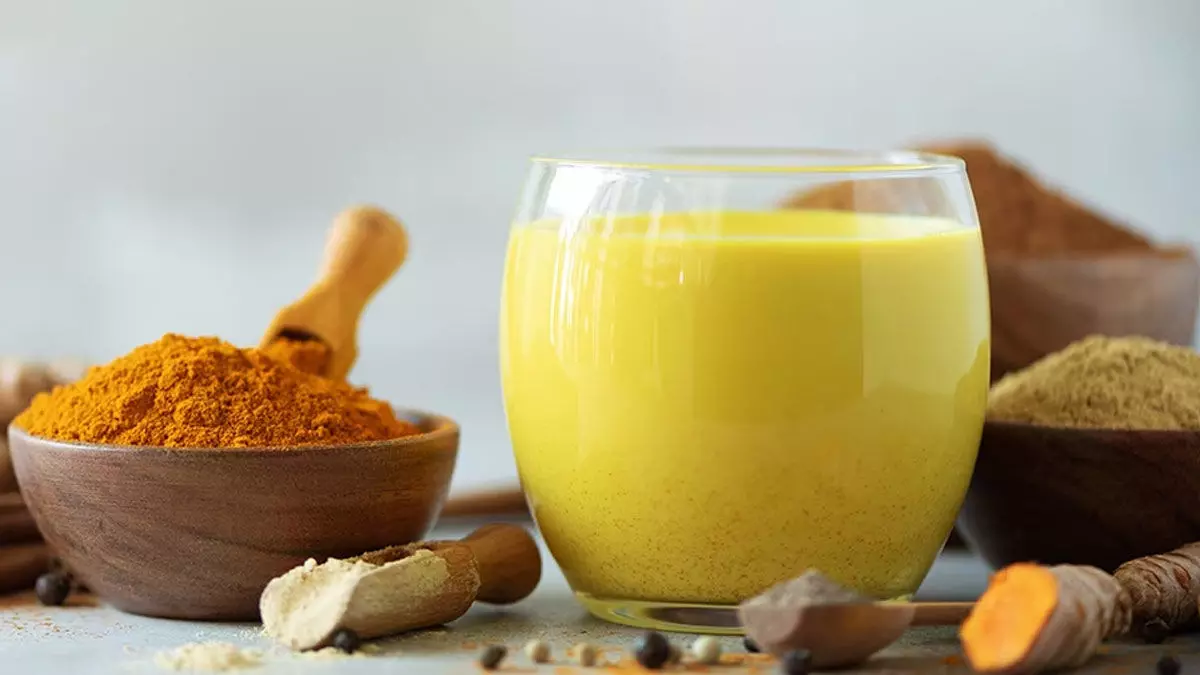 Benefits of Turmeric Milk : ஆரோக்கியமான வாழ்க்கைக்கு மஞ்சள் பால் சாப்பிடுங்க! Benefits of Turmeric Milk : ஆரோக்கியமான வாழ்க்கைக்கு மஞ்சள் பால் சாப்பிடுங்க!