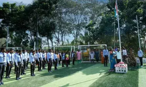 சோழவந்தான் பகுதிகளில்  குடியரசு தினவிழா கொண்டாட்டம்..!