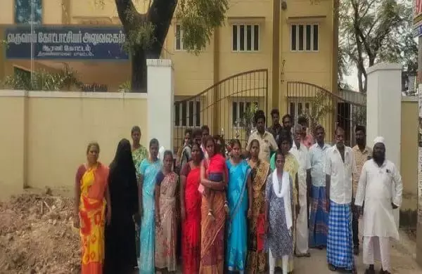 ஆரணியில் குடிநீா் கேட்டு கோட்டாட்சியா் அலுவலகம் முற்றுகை ஆரணியில் குடிநீா் கேட்டு கோட்டாட்சியா் அலுவலகம் முற்றுகை