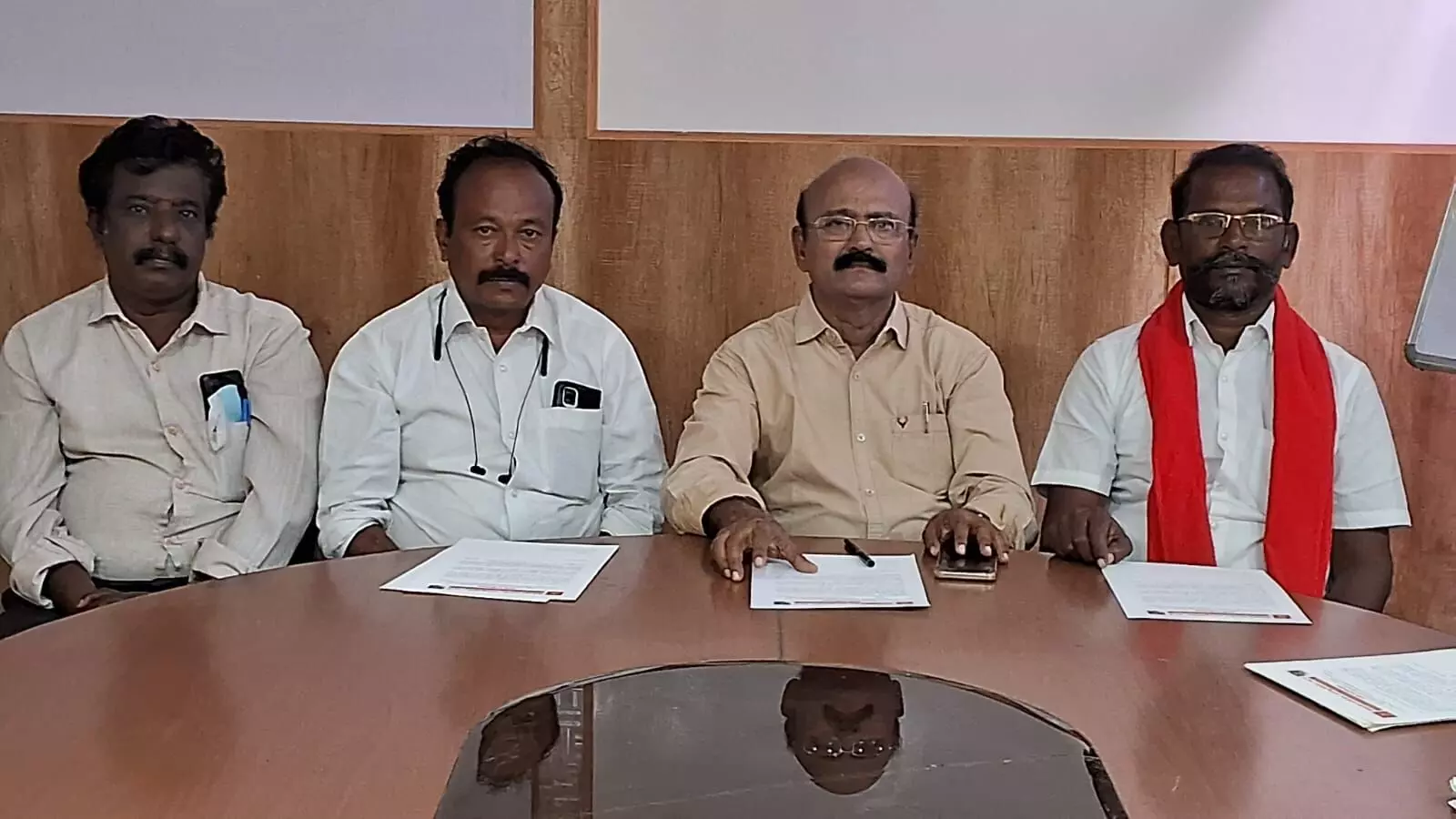 சென்னையில் மார்ச் 2-ல் இந்திய ஐக்கிய கம்யூனிஸ்ட் கட்சி மாநில மாநாடு: நிர்வாகி. சென்னையில் மார்ச் 2-ல் இந்திய ஐக்கிய கம்யூனிஸ்ட் கட்சி மாநில மாநாடு: நிர்வாகி.