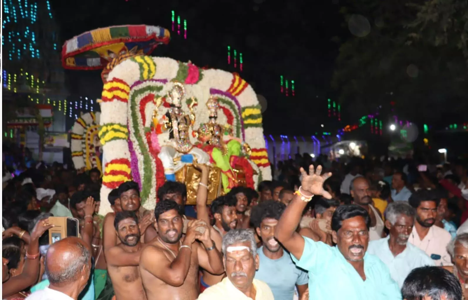ஆனந்தவல்லி சமேத திருக்கள்ளீஸ்வரர் திருக்கோவிலின் தெப்பத் திருவிழா ஆனந்தவல்லி சமேத திருக்கள்ளீஸ்வரர் திருக்கோவிலின் தெப்பத் திருவிழா
