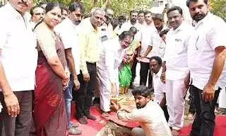 திருவண்ணாமலை நகராட்சியில் விடுபட்ட பகுதிகளில் பாதாள சாக்கடை பணி திருவண்ணாமலை நகராட்சியில் விடுபட்ட பகுதிகளில் பாதாள சாக்கடை பணி
