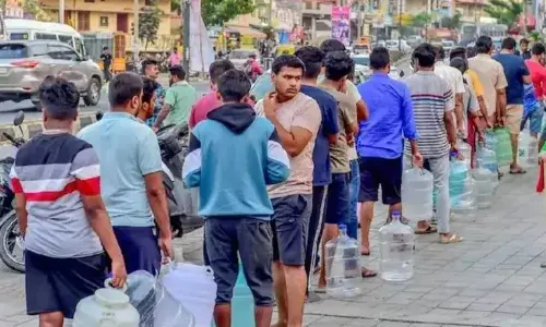 பெங்களூர்லயே இருக்காதீங்க :சொந்த ஊருக்கு கிளம்புங்க..!