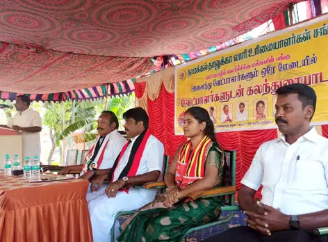 நாமக்கல்லில் ஒரே மேடையில் அனைத்துக்கட்சி வேட்பாளர்கள் சந்திப்புக் கூட்டம் நாமக்கல்லில் ஒரே மேடையில் அனைத்துக்கட்சி வேட்பாளர்கள் சந்திப்புக் கூட்டம்