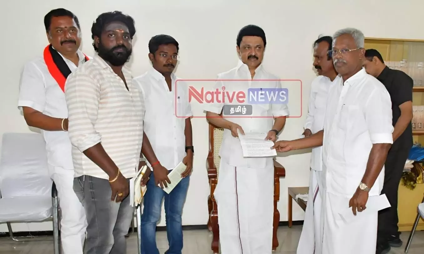 ஈரோடு மாவட்ட வணிகர் சங்கங்களின் பேரமைப்பு சார்பில் முதல்வரிடம் மனு ஈரோடு மாவட்ட வணிகர் சங்கங்களின் பேரமைப்பு சார்பில் முதல்வரிடம் மனு