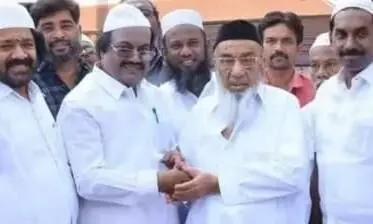திருவண்ணாமலையில் ரம்ஜான் பண்டிகையை முன்னிட்டு சிறப்பு தொழுகை திருவண்ணாமலையில் ரம்ஜான் பண்டிகையை முன்னிட்டு சிறப்பு தொழுகை