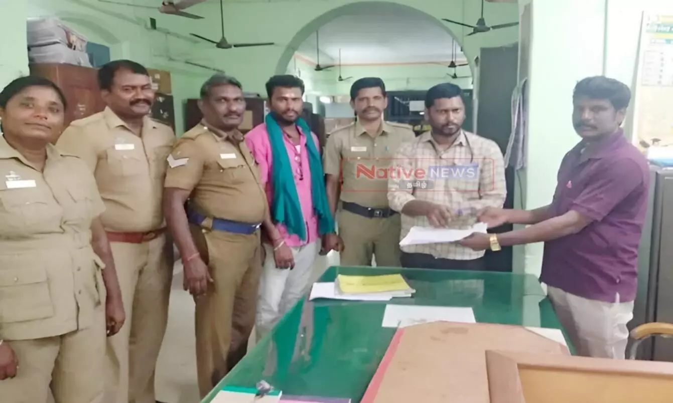 ஈரோடு மாவட்டத்தில் இதுவரை ரூ.5.37 கோடி பணம், பொருட்கள் பறிமுதல் ஈரோடு மாவட்டத்தில் இதுவரை ரூ.5.37 கோடி பணம், பொருட்கள் பறிமுதல்
