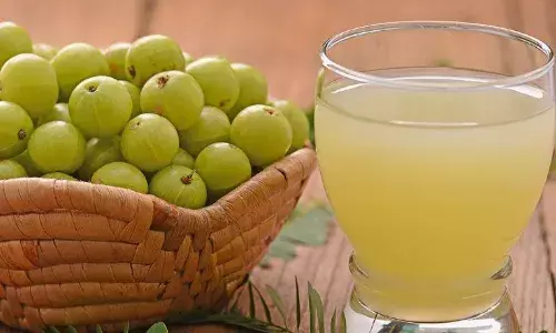 ஆம்லா சாறு: இளமைக்கும் ஆரோக்கியத்திற்கும் அருமருந்து