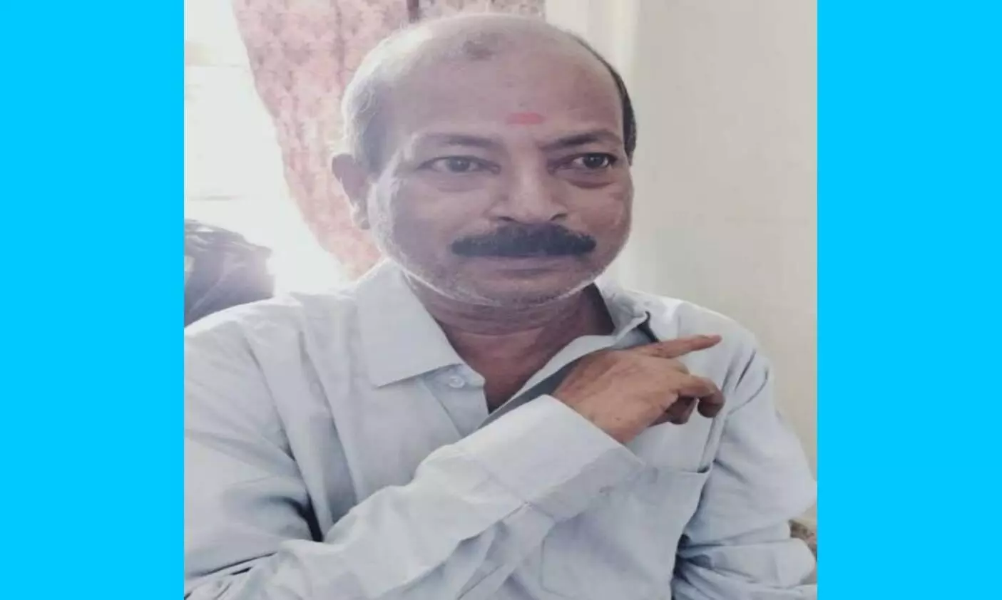ஈரோட்டில் எம்எல்ஏ பேசுவதாகக் கூறி தொழில் அதிபரிடம் பணம் பறித்த முதியவர் கைது ஈரோட்டில் எம்எல்ஏ பேசுவதாகக் கூறி தொழில் அதிபரிடம் பணம் பறித்த முதியவர் கைது