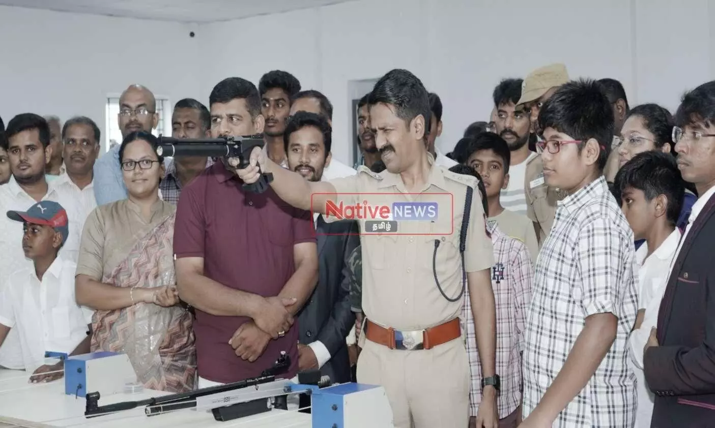 ஈரோட்டில் துப்பாக்கி சுடும் பயிற்சி மையத்தை திறந்த வைத்த போலீஸ் சூப்பிரண்டு ஈரோட்டில் துப்பாக்கி சுடும் பயிற்சி மையத்தை திறந்த வைத்த போலீஸ் சூப்பிரண்டு