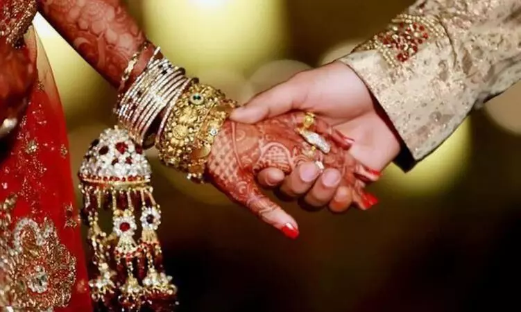 திருமண நாள் வாழ்த்துக்களின் வகைகளும் மேற்கோள்களும் திருமண நாள் வாழ்த்துக்களின் வகைகளும் மேற்கோள்களும்