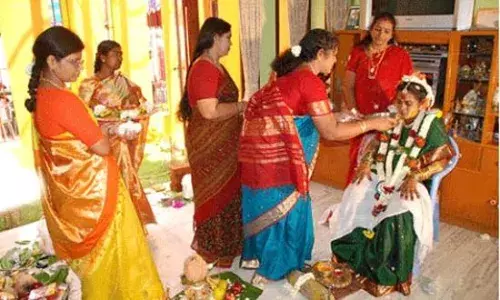 வளையோசை கலகலவென ஓசை கேட்கும் வளைகாப்பு நிகழ்ச்சி..! வளையோசை கலகலவென ஓசை கேட்கும் வளைகாப்பு நிகழ்ச்சி..!