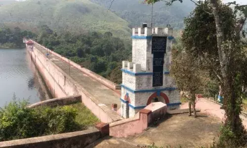 பெரியாறு அணை போராட்டக்களத்தில்  இறங்கிய தமிழக நிருபர்கள்..!