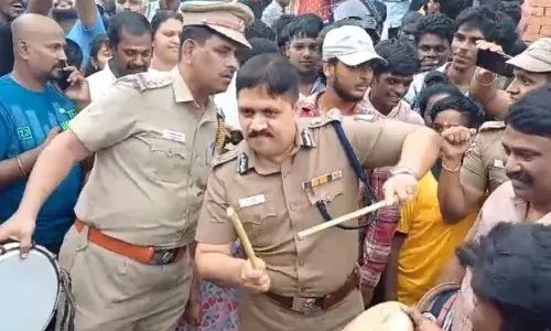 ஹேப்பி ஸ்ட்ரீட் நிகழ்ச்சியில் பங்கேற்ற ஆவடி காவல் ஆணையர் சங்கர்