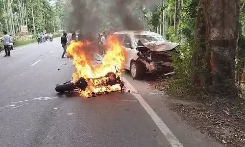 நீலகிரி மாவட்ட காவல் கண்காணிப்பாளர் வாகனம் மோதி இளைஞர் உயிரிழப்பு நீலகிரி மாவட்ட காவல் கண்காணிப்பாளர் வாகனம் மோதி இளைஞர் உயிரிழப்பு