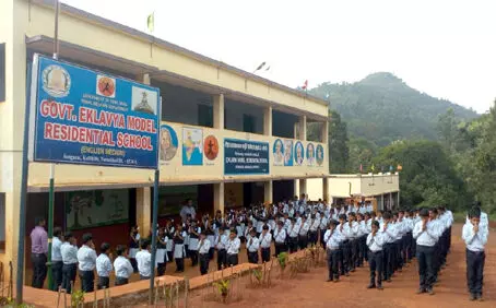 பழங்குடியினர் நலப்பள்ளிகளில் தற்காலிக ஆசிரியர் பணிக்கு விண்ணப்பங்கள் வரவேற்பு பழங்குடியினர் நலப்பள்ளிகளில் தற்காலிக ஆசிரியர் பணிக்கு விண்ணப்பங்கள் வரவேற்பு