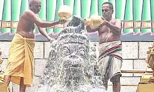 ஆடி மாத முதல் ஞாயிற்றுக்கிழமை ஸ்ரீ ஆஞ்சநேயருக்கு சிறப்பு அலங்காரம்..! ஆடி மாத முதல் ஞாயிற்றுக்கிழமை ஸ்ரீ ஆஞ்சநேயருக்கு சிறப்பு அலங்காரம்..!
